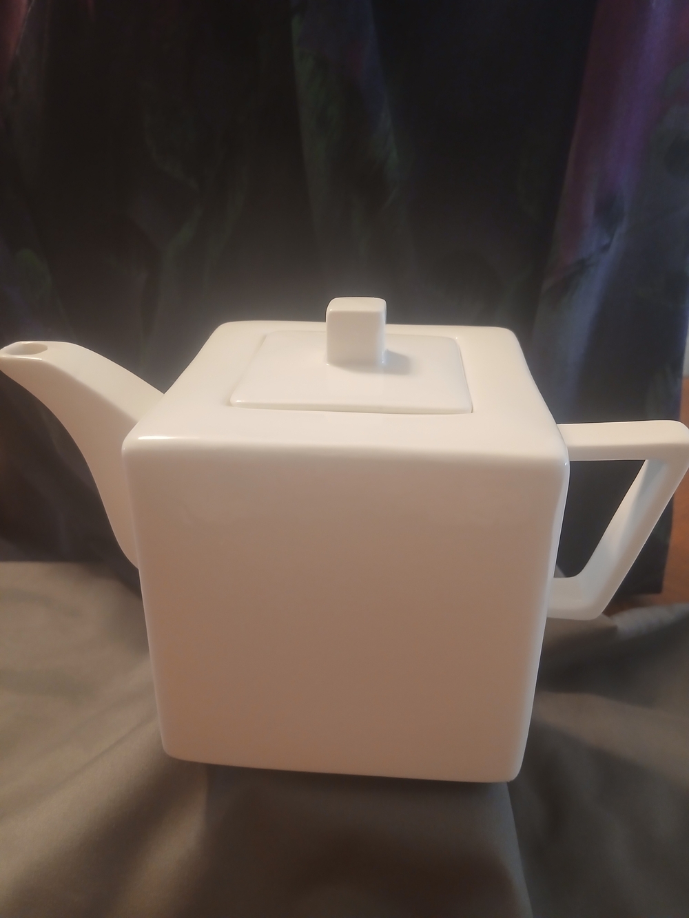 10 Strawberry Street Whittier Square Teapot - Porcelain
